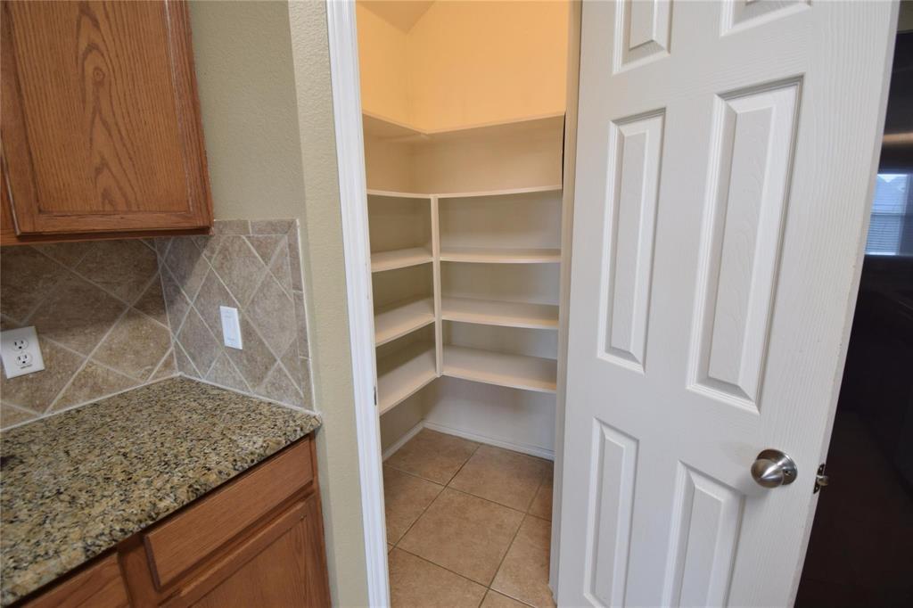 1006 Abigail Drive Property Photo 6