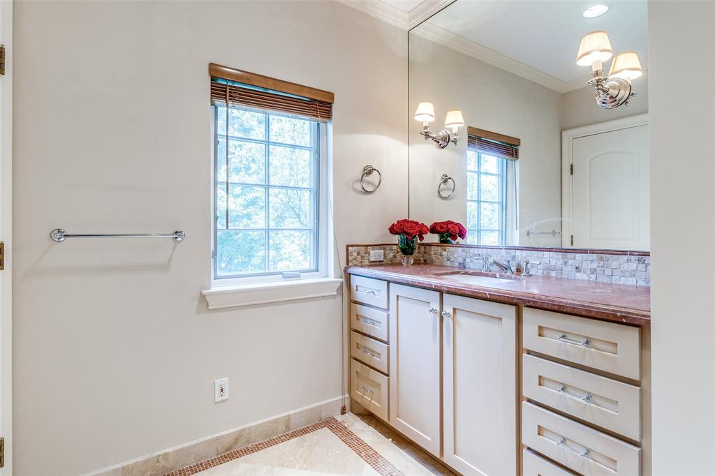 5800 Armstrong Parkway Property Photo 37
