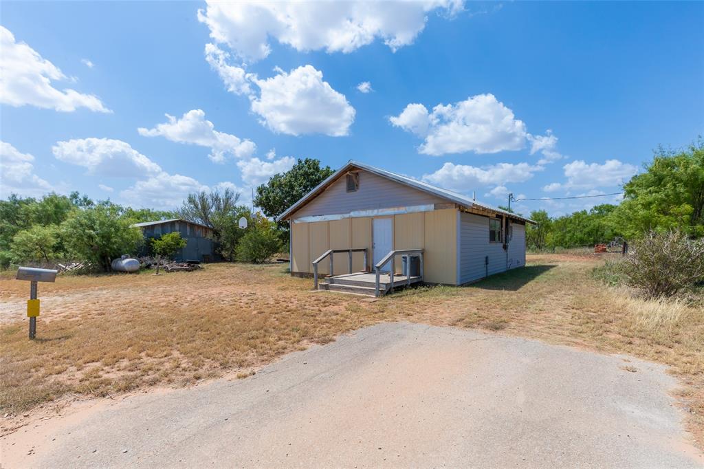 12143 County Road 509 Property Photo 4