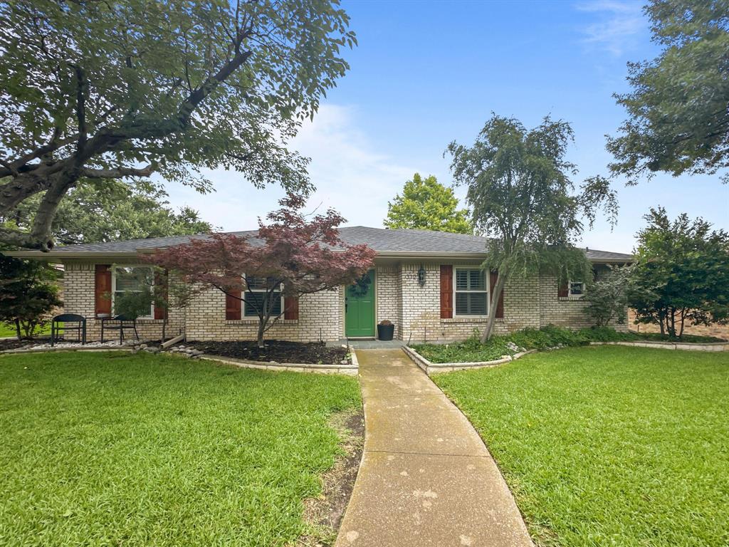 312 Meadowlark Drive