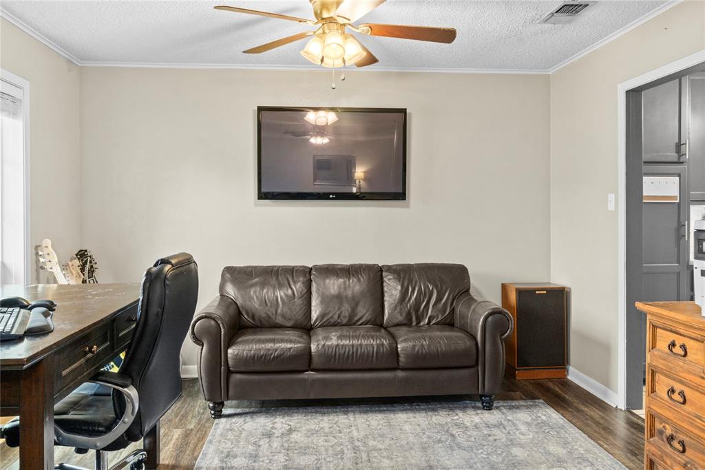 4 Circle Drive Property Photo 13