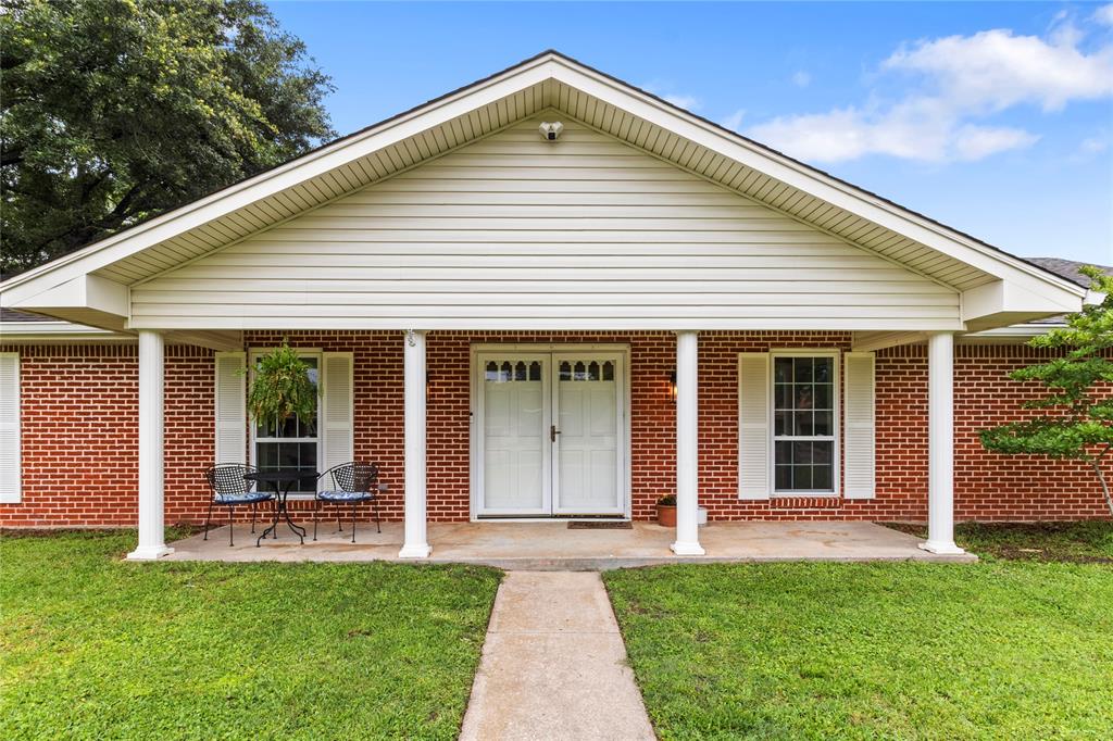 4 Circle Drive Property Photo 28