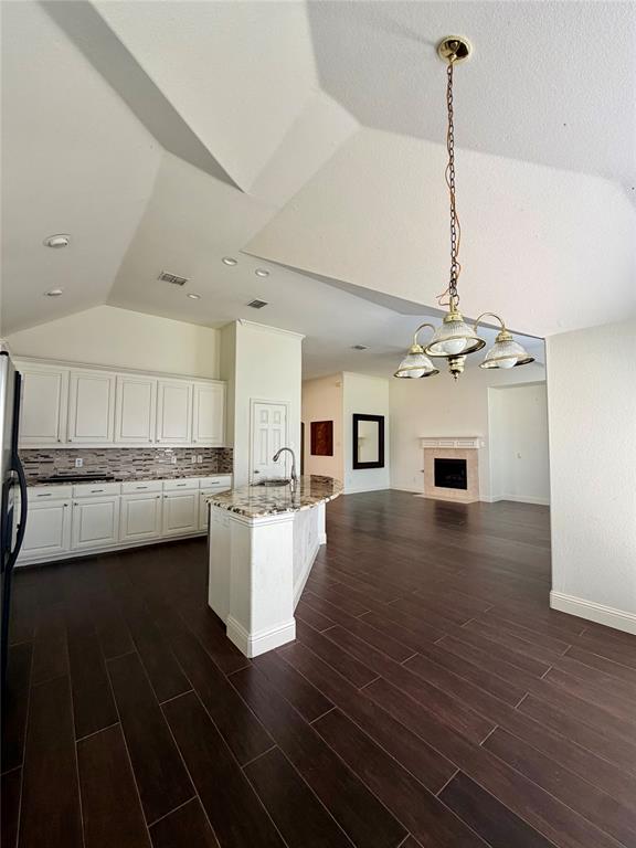 15107 Brooks Lane Property Photo 1