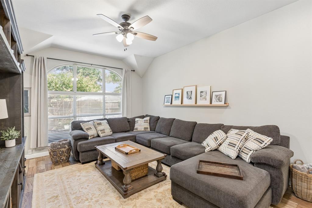 5912 Berkshire Road Property Photo 6