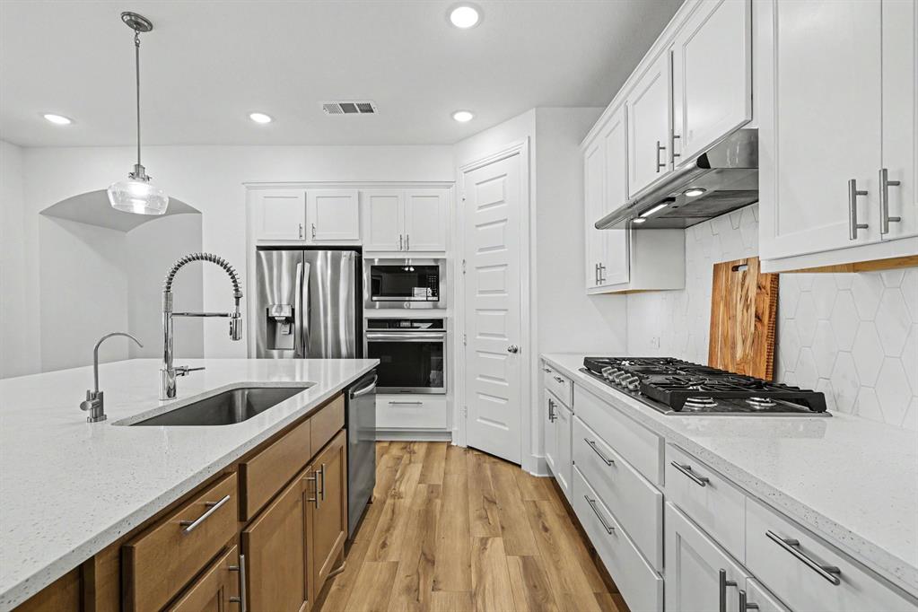 2012 Dappled Grey Avenue Property Photo 13