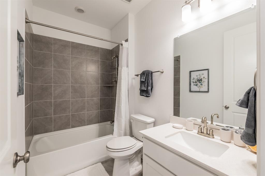7535 Millingston Road Property Photo 7