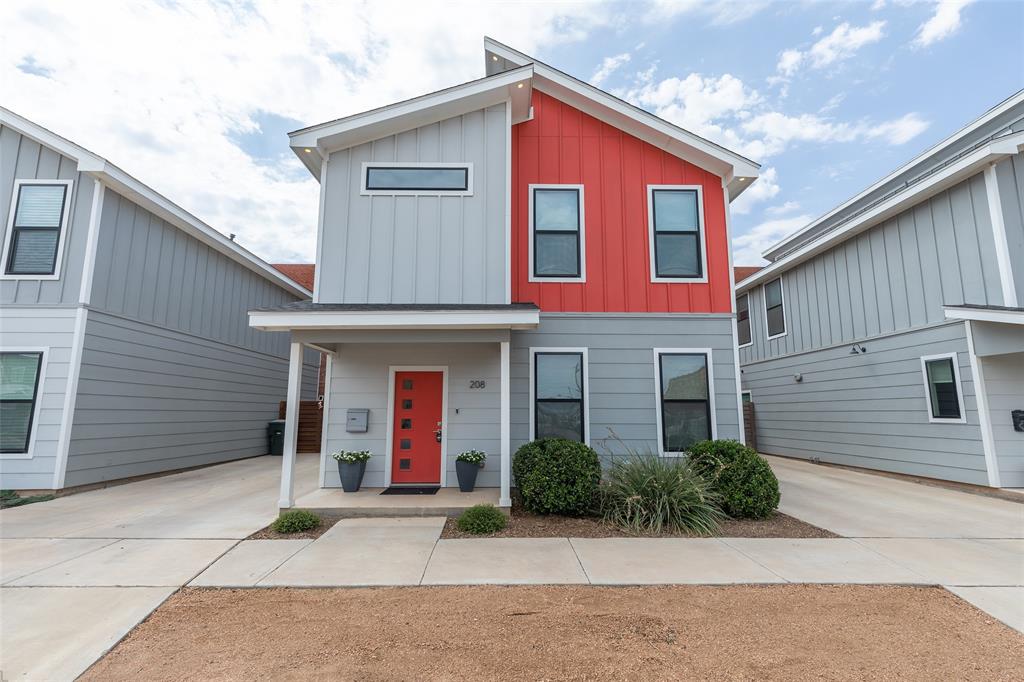 208 Pecan Street Property Photo 1