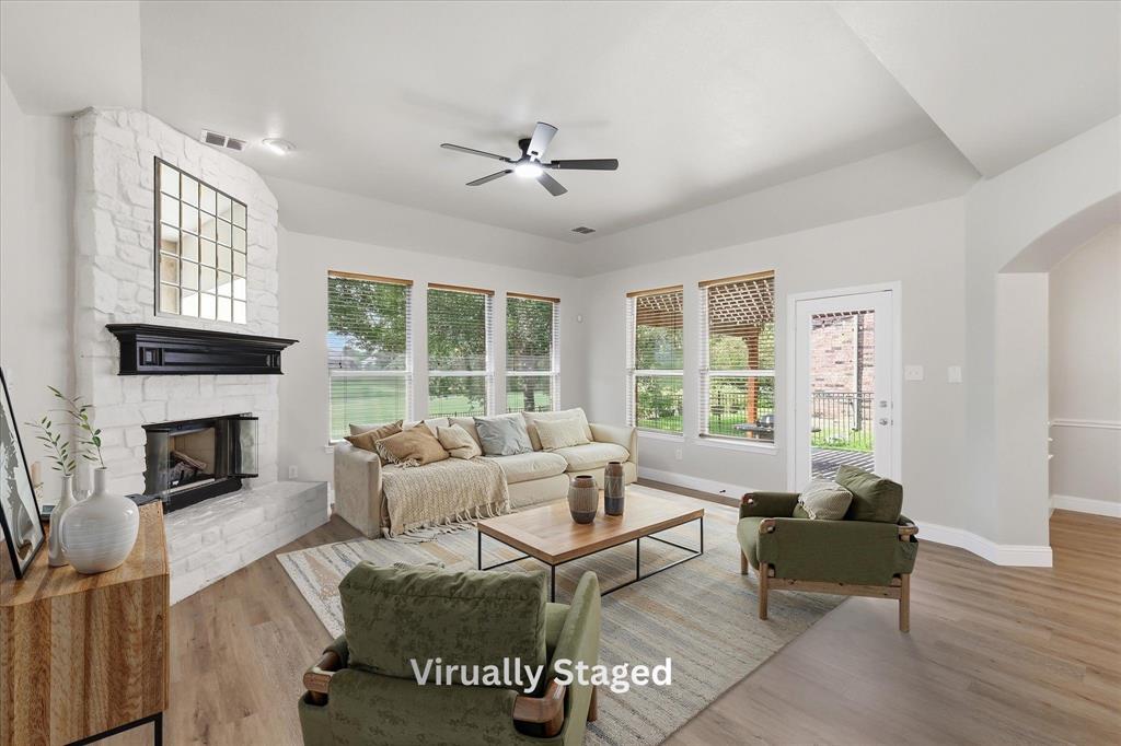 1581 Meadows Avenue Property Photo 1