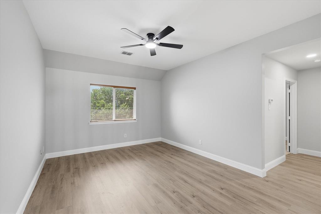 1581 Meadows Avenue Property Photo 22