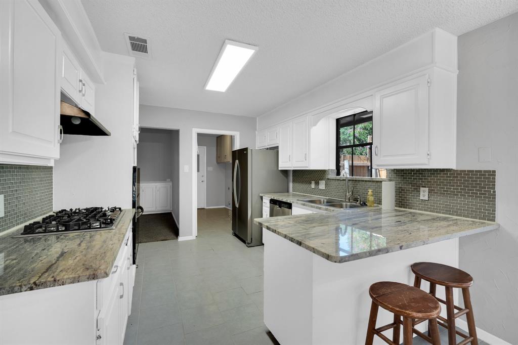 5717 Stage Line Court Property Photo 6