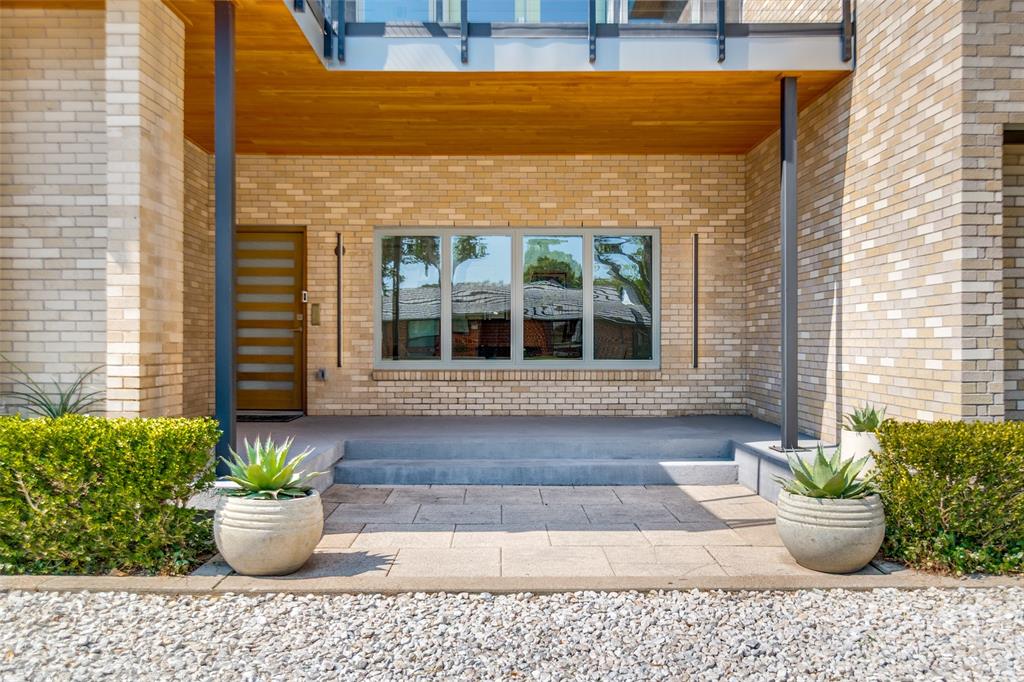 515 Aqua Drive Property Photo 3