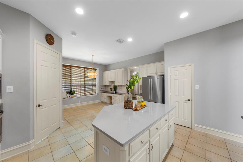 2447 Blackstone Drive Property Photo 15