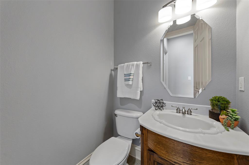 2447 Blackstone Drive Property Photo 18