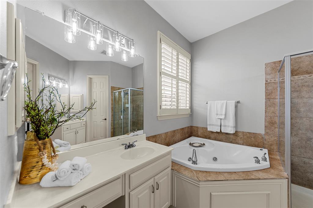 2447 Blackstone Drive Property Photo 22