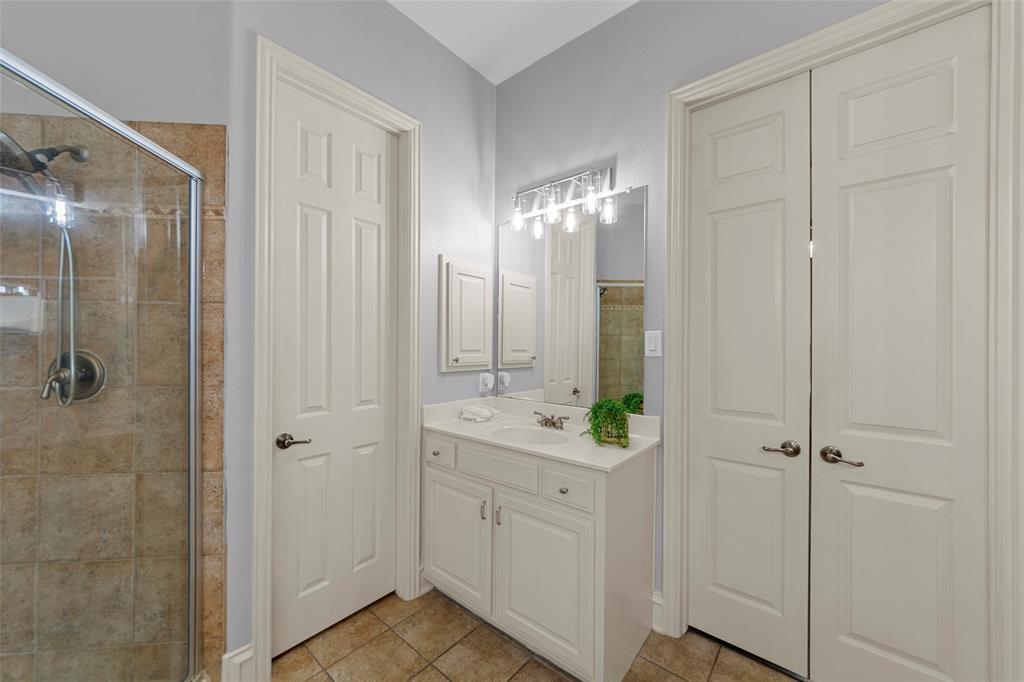 2447 Blackstone Drive Property Photo 23