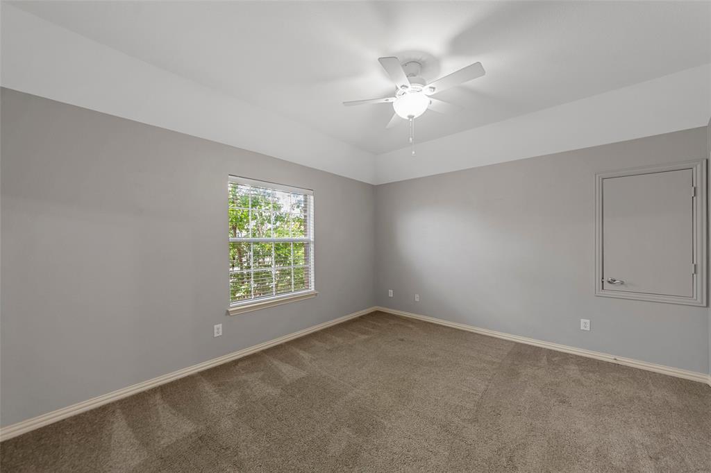 2447 Blackstone Drive Property Photo 26