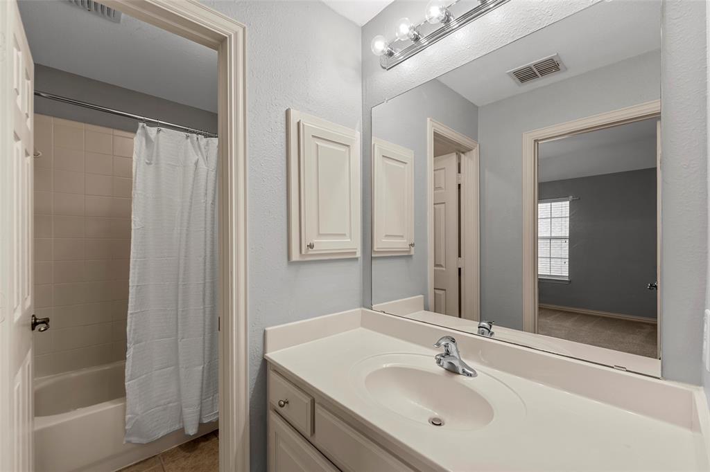 2447 Blackstone Drive Property Photo 28