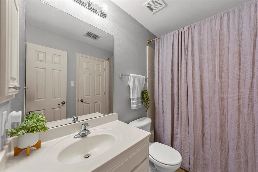 2447 Blackstone Drive Property Photo 31
