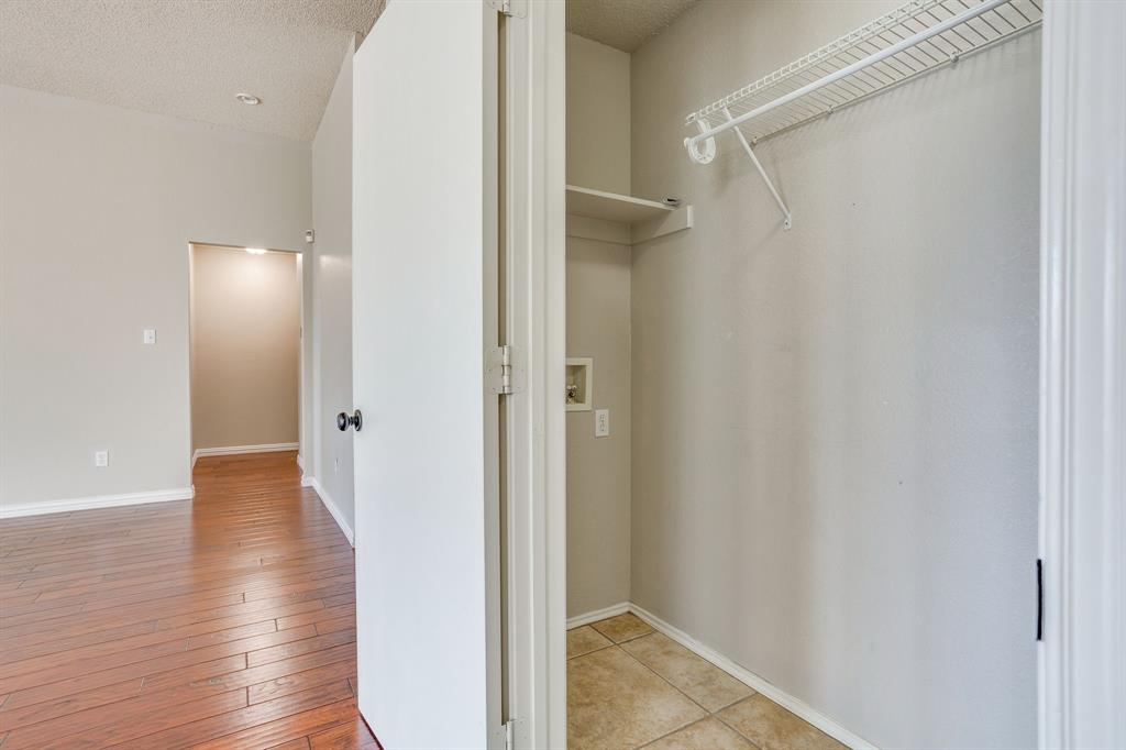 400 Bretts Way Property Photo 15