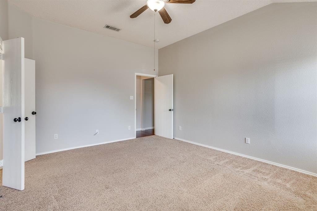 400 Bretts Way Property Photo 17