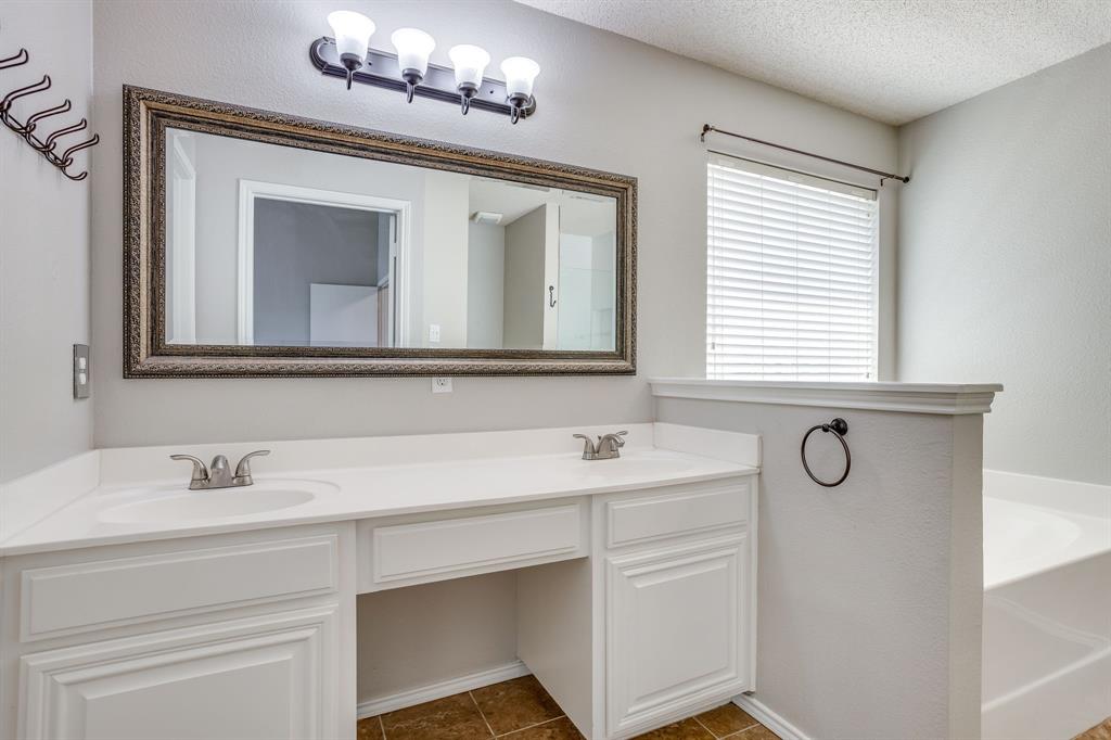 400 Bretts Way Property Photo 18