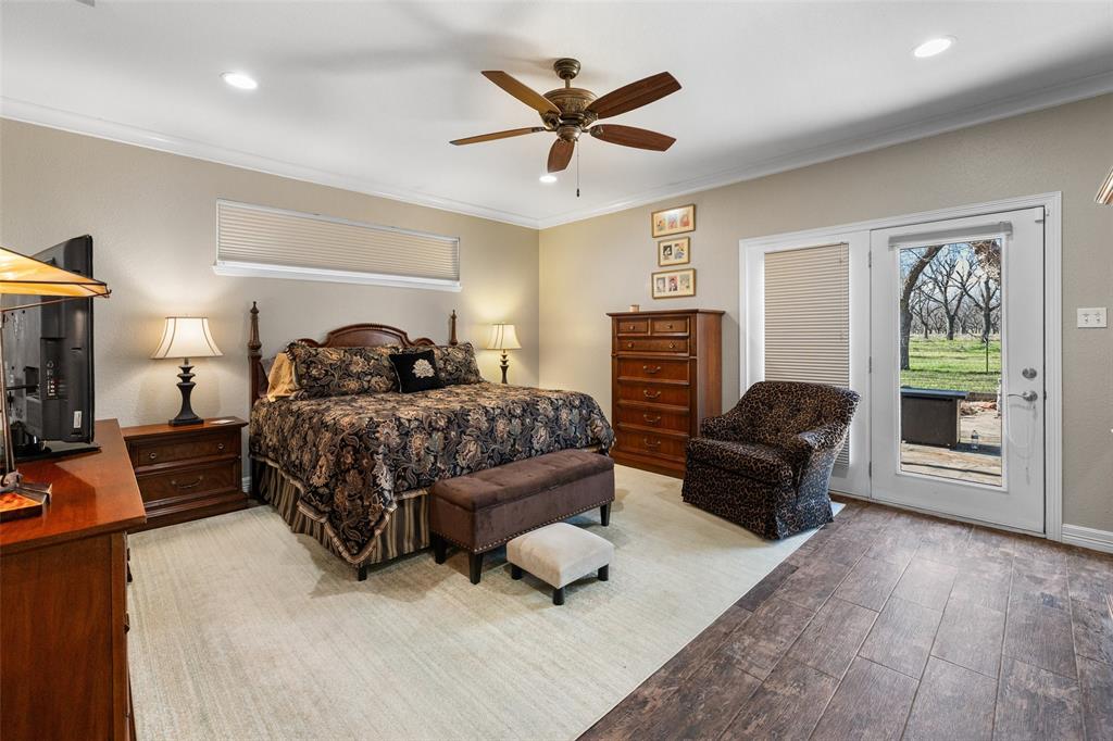 8903 Ravenswood Road Property Photo 17