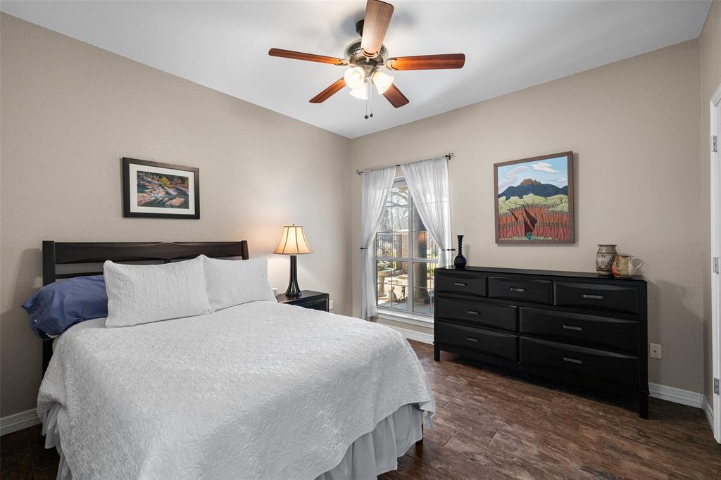 8903 Ravenswood Road Property Photo 20