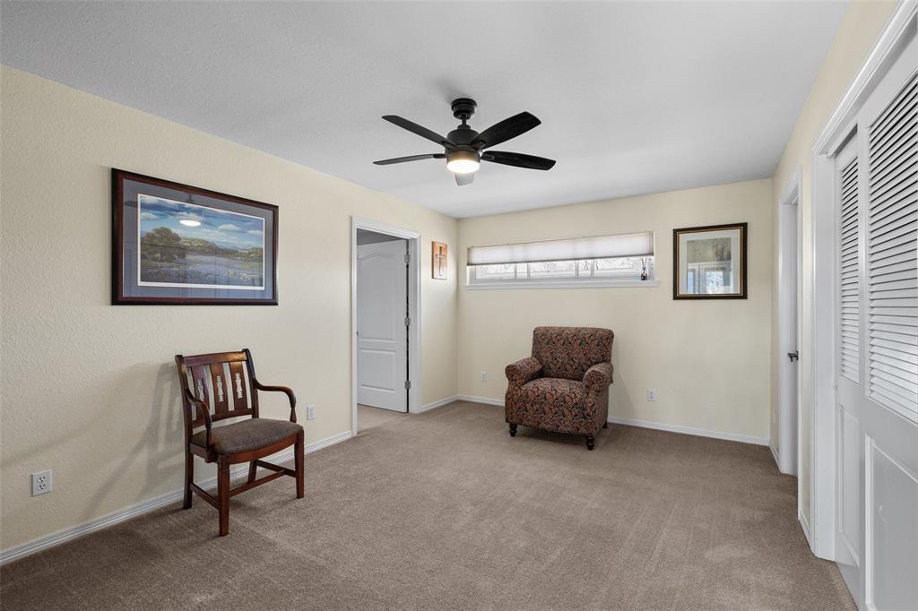 8903 Ravenswood Road Property Photo 24