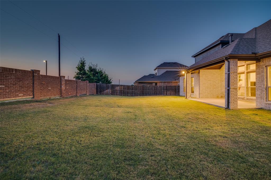 539 Curtiss Drive Property Photo 33