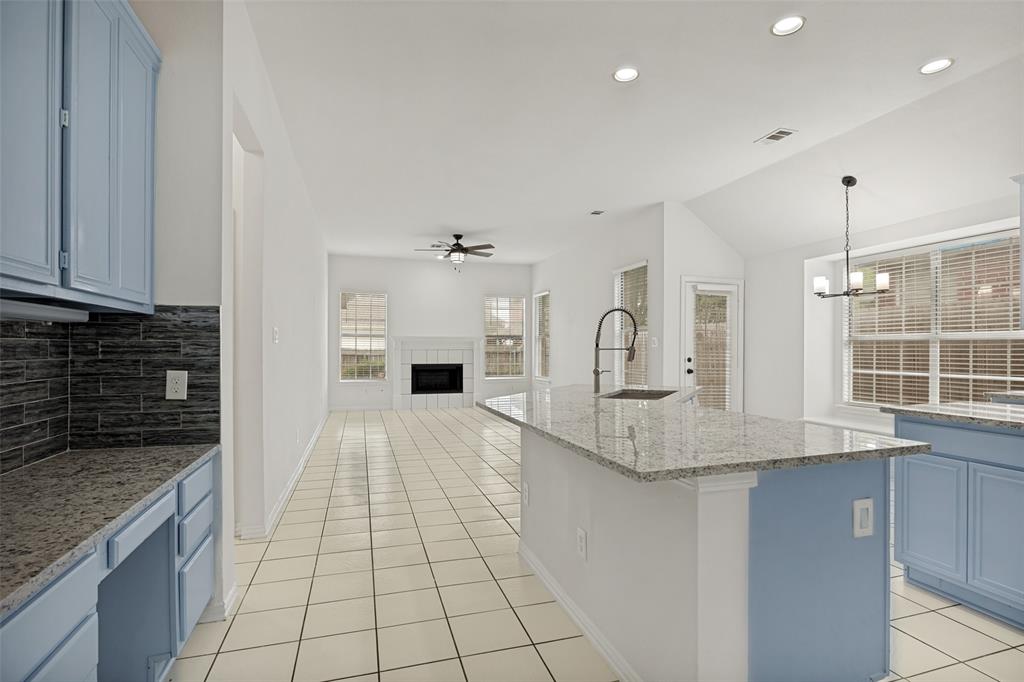 2028 Ravenhurst Drive Property Photo 8