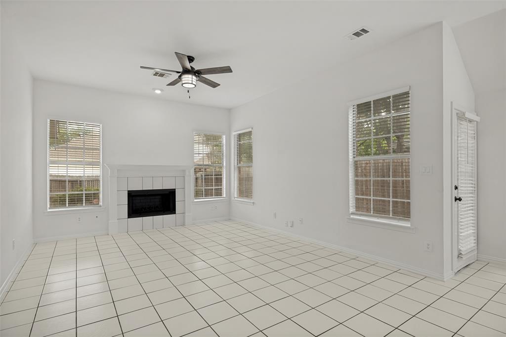 2028 Ravenhurst Drive Property Photo 9
