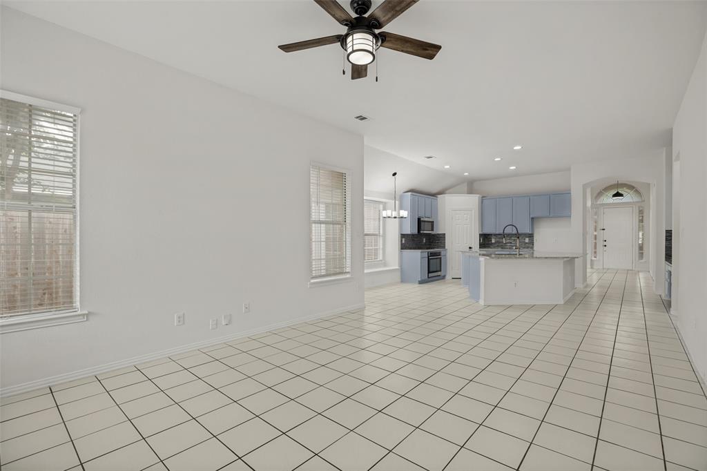 2028 Ravenhurst Drive Property Photo 10