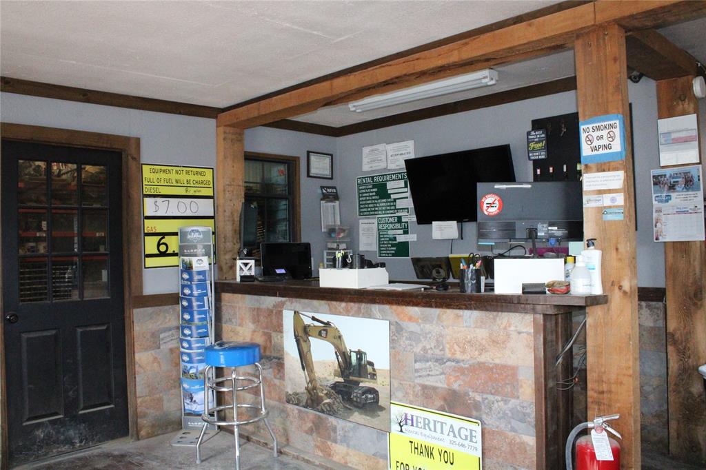 1100 Riverside Property Photo 11