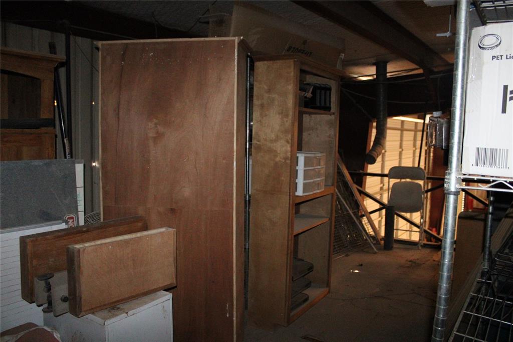 1100 Riverside Property Photo 22