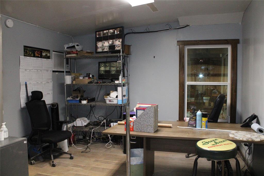 1100 Riverside Property Photo 24