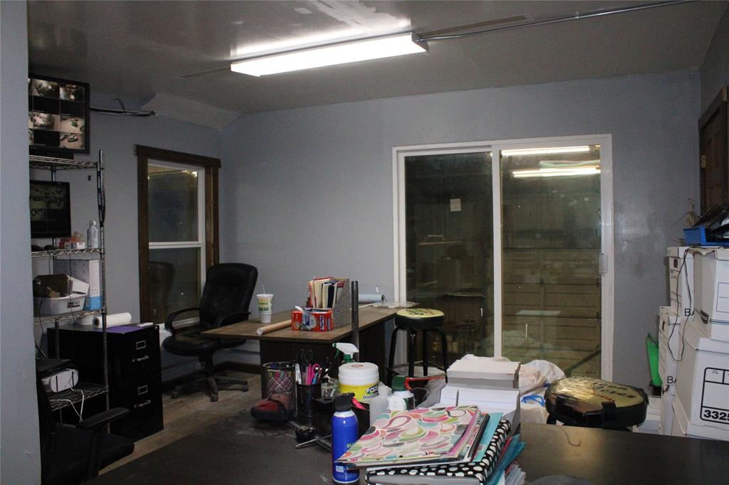 1100 Riverside Property Photo 25
