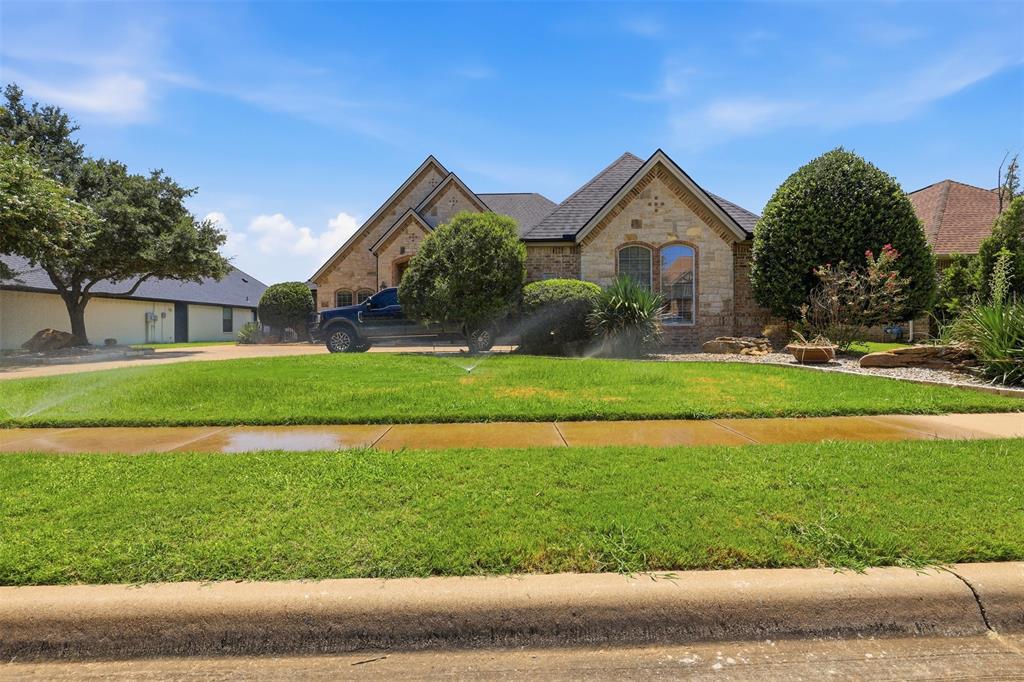 2606 Waters Edge Drive Property Photo 2