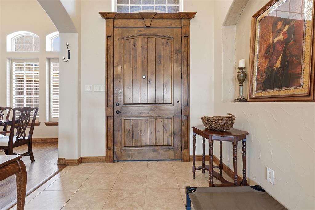 2606 Waters Edge Drive Property Photo 4