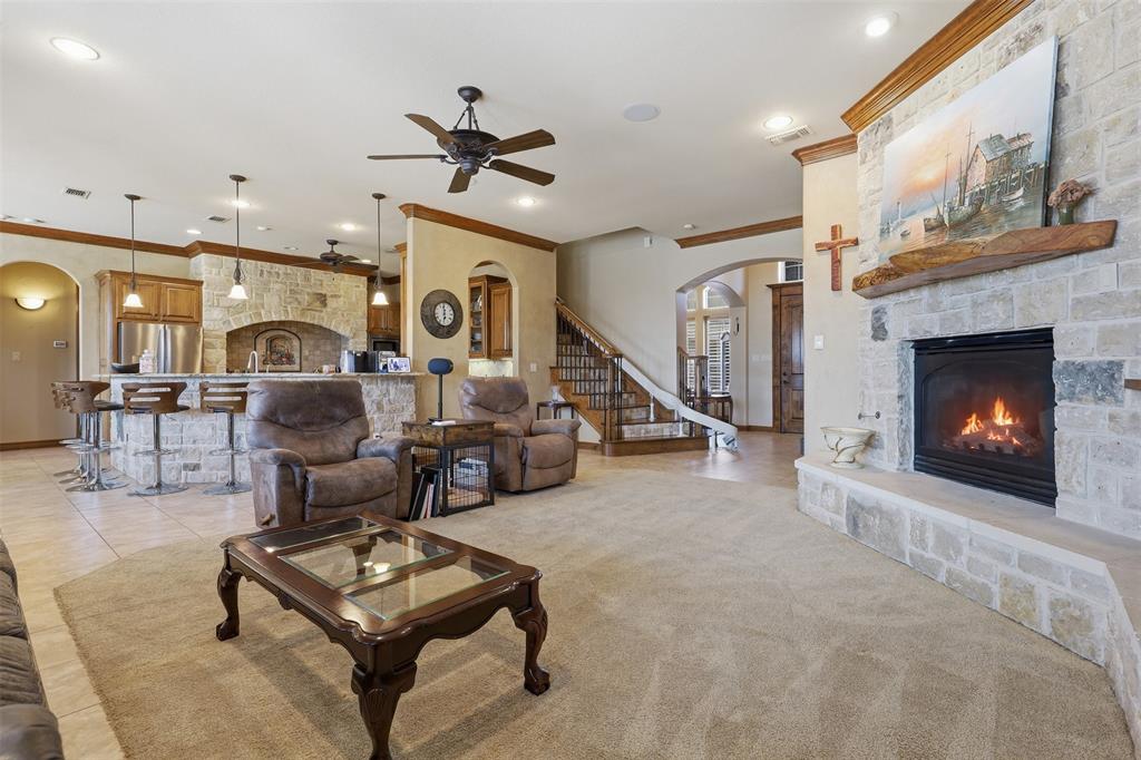 2606 Waters Edge Drive Property Photo 7