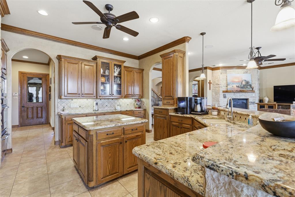 2606 Waters Edge Drive Property Photo 8
