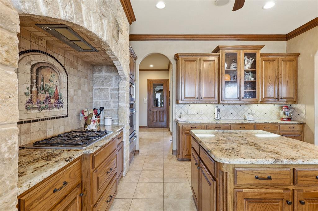 2606 Waters Edge Drive Property Photo 9