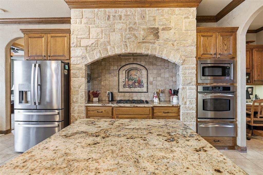 2606 Waters Edge Drive Property Photo 10