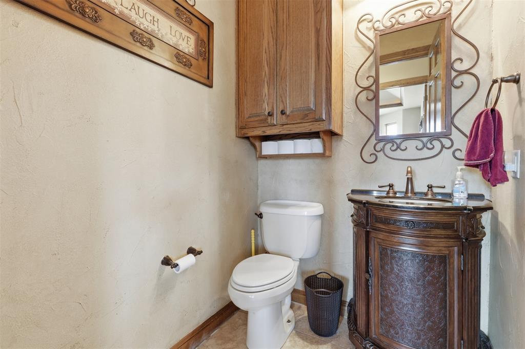 2606 Waters Edge Drive Property Photo 12