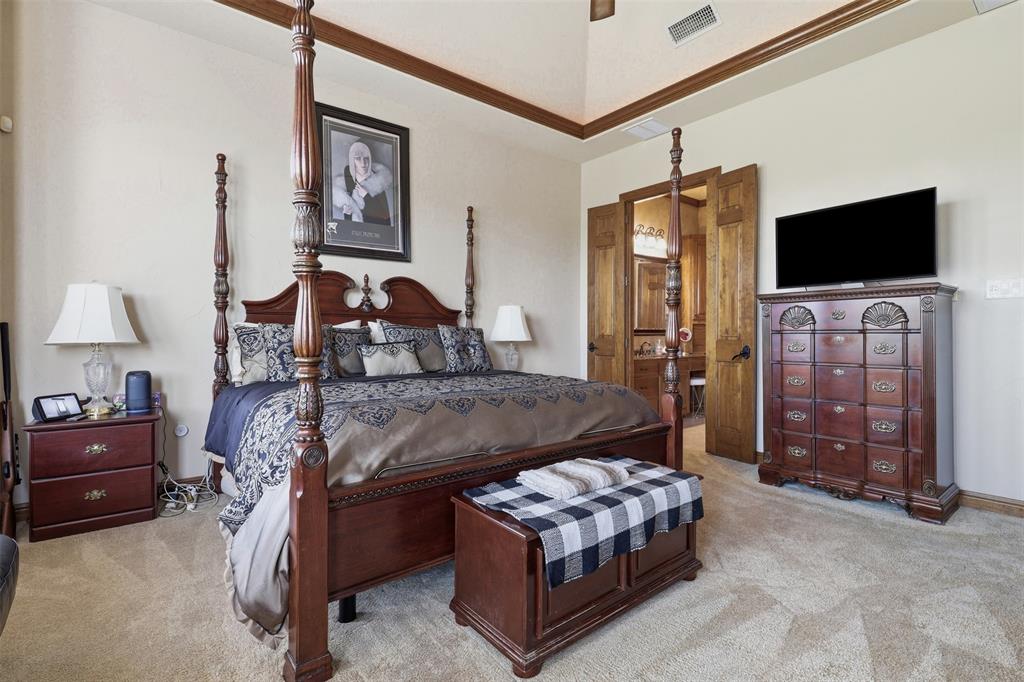 2606 Waters Edge Drive Property Photo 13