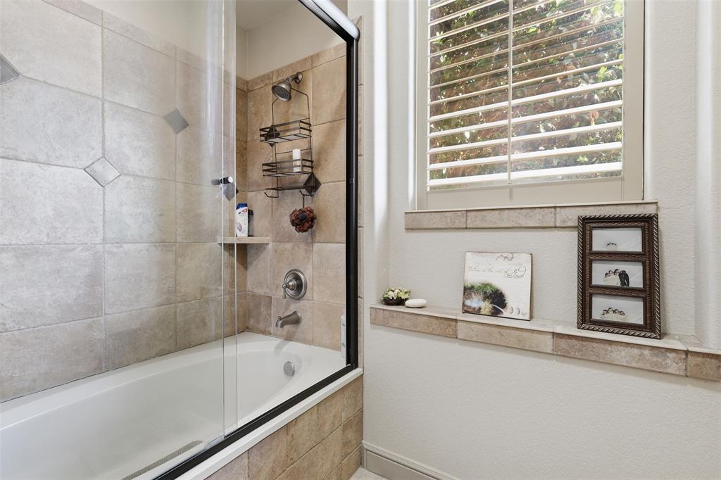 2606 Waters Edge Drive Property Photo 25