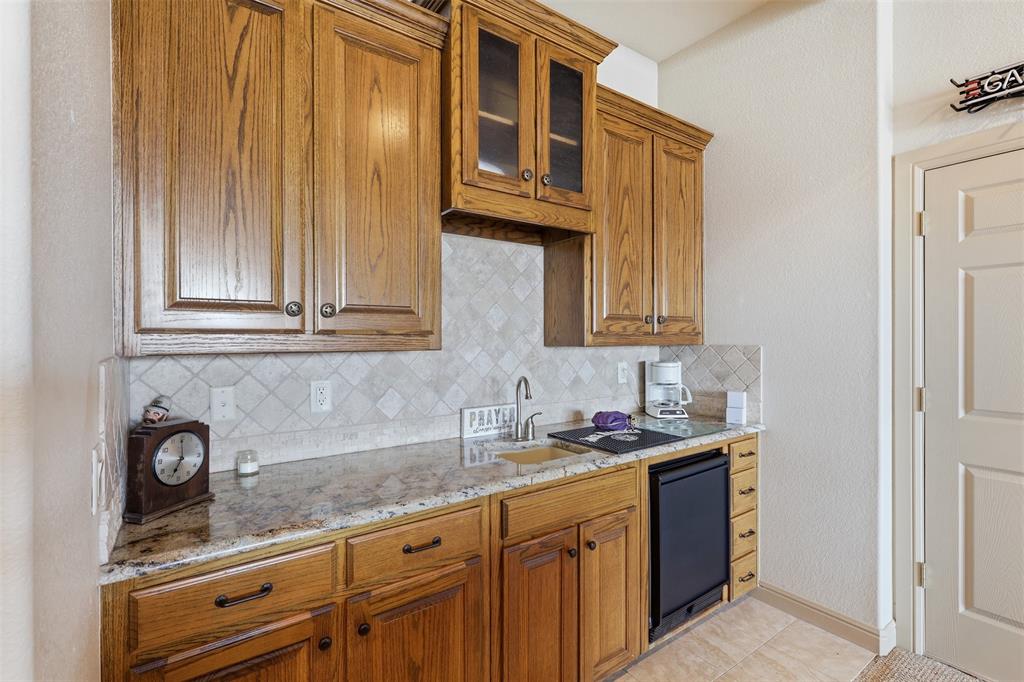 2606 Waters Edge Drive Property Photo 31