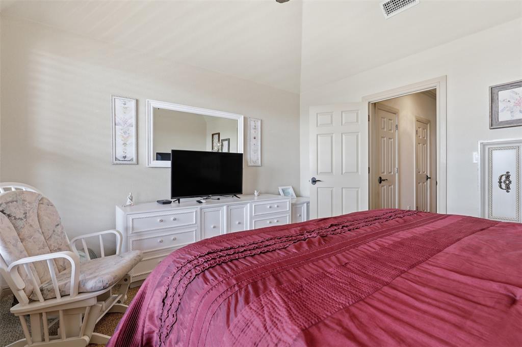 2606 Waters Edge Drive Property Photo 34