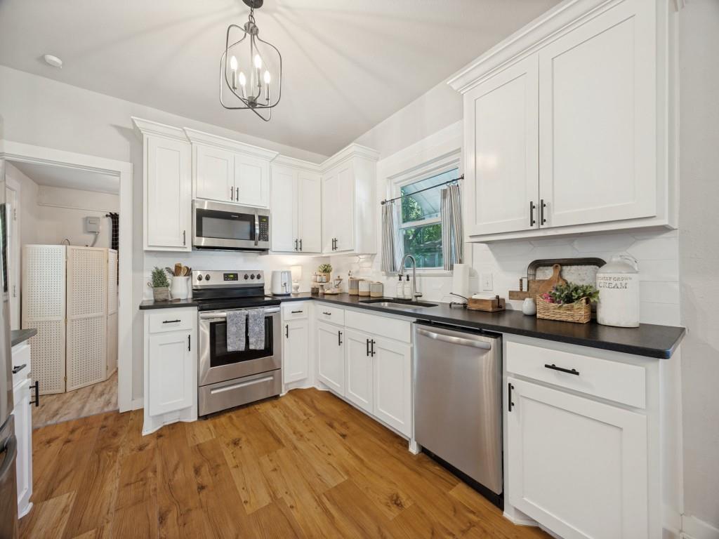 504 W Murray Street Property Photo 7