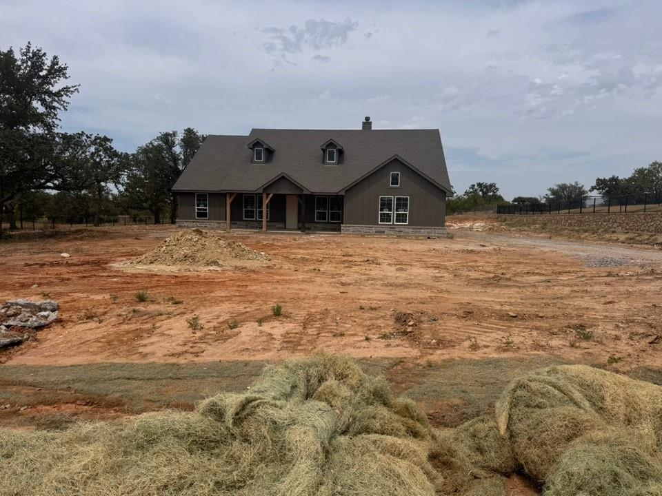 205 Oak Grove Way Property Photo 1