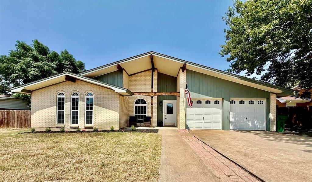 605 S Wieser Street Property Photo 1